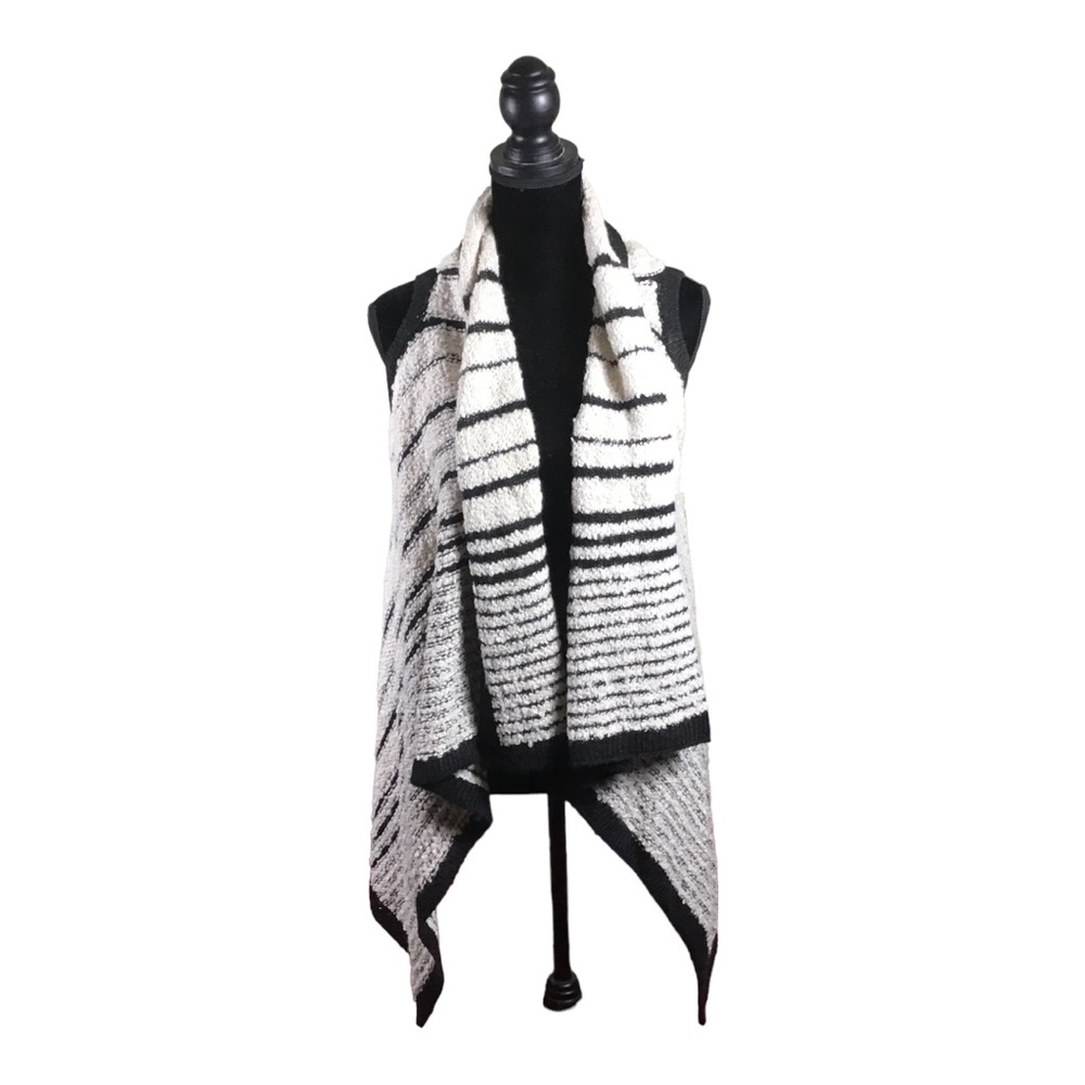 a.n.a. Women's Boho Chic Wool Blend Knit Open Duster Vest, Medium, Cream / Black